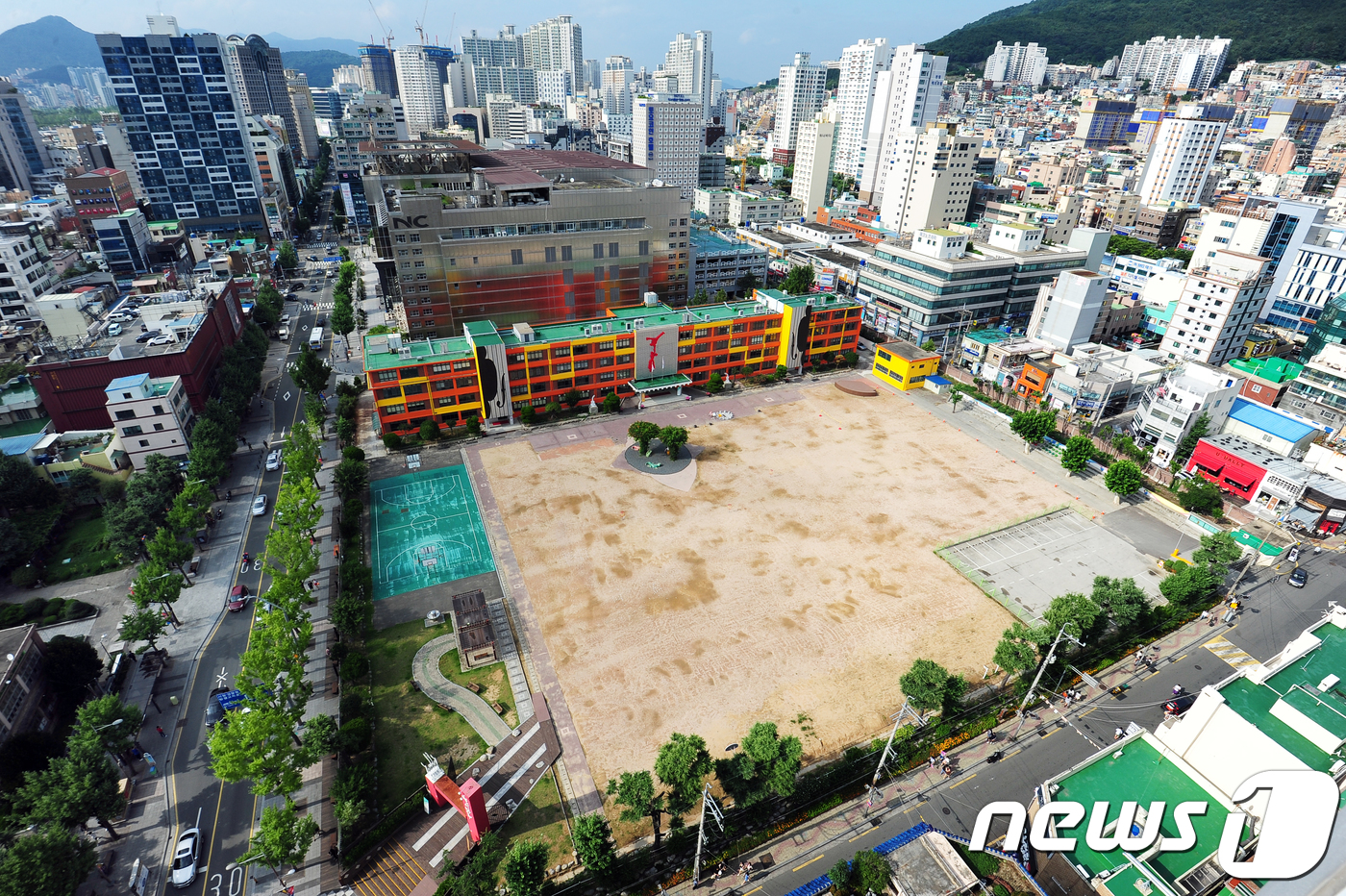 개발욕심 아이들 꿈터까지 빼앗나…부산 ‘놀이마루’ 몸살