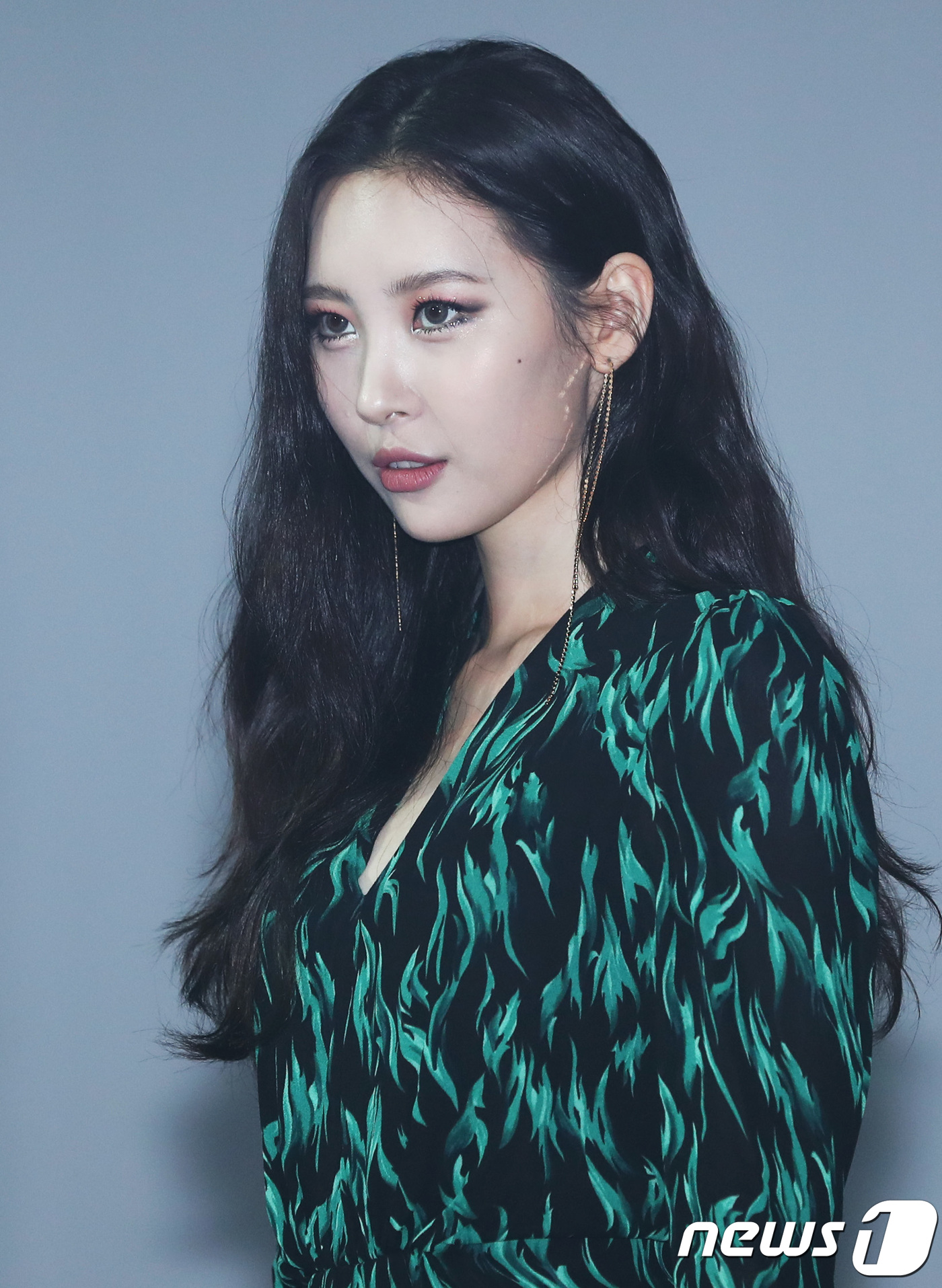 선미, 가시나로 3년만에 컴백