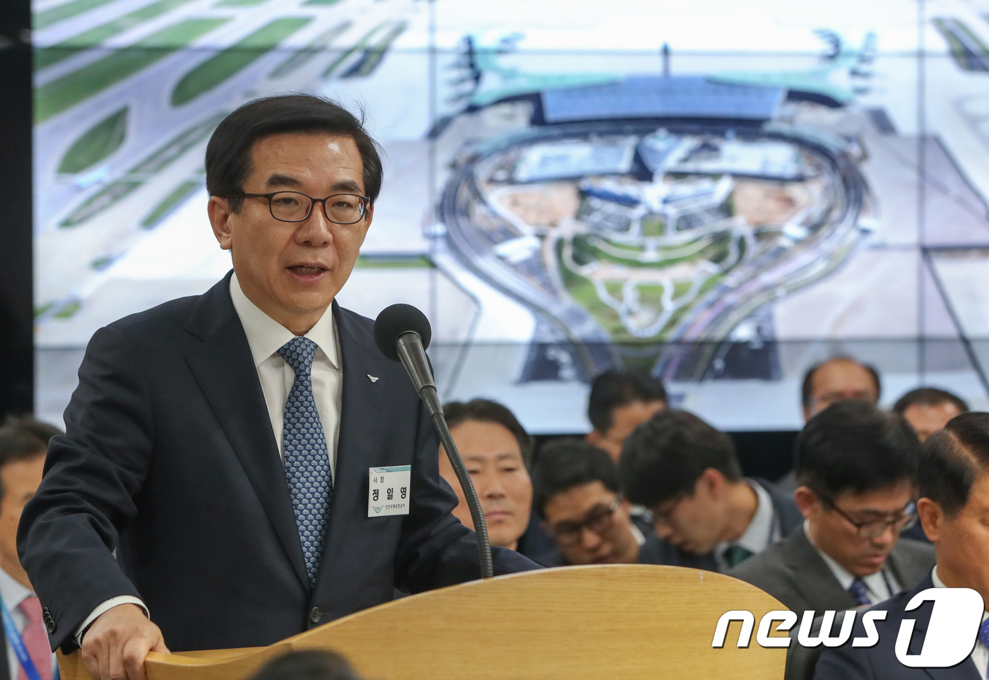 인천공항 모든 구내식당, 대기업 식자재업체 싹쓸이 운영