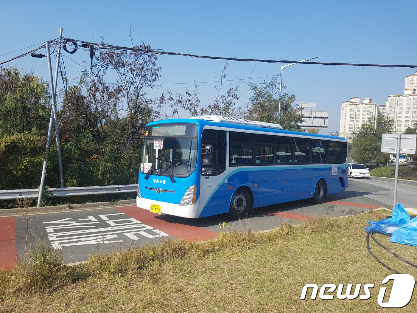 경남 버스 절반 파업…전세버스 등 긴급 투입 