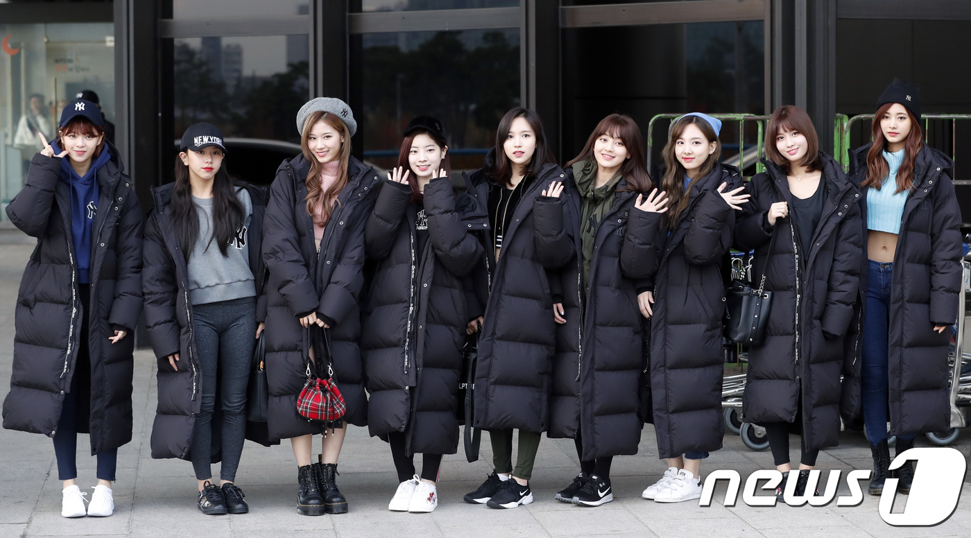 트와이스, 귀염둥이 요정의 빛나는 출국길