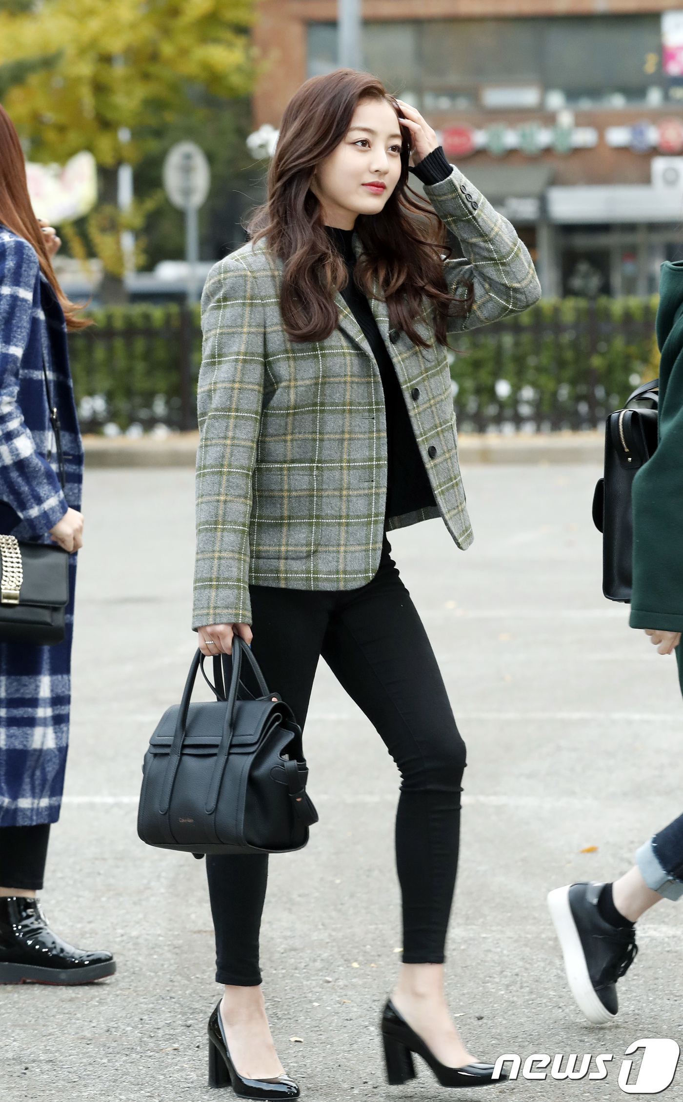 여름에 걸맞은 아프로비트, 두 보컬의 화학 반응