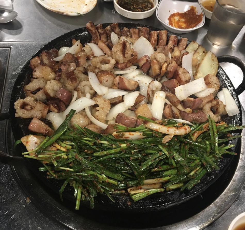 ‘소주 한잔’ 당기는 불금에 술맛 나는 곱창 맛집은?