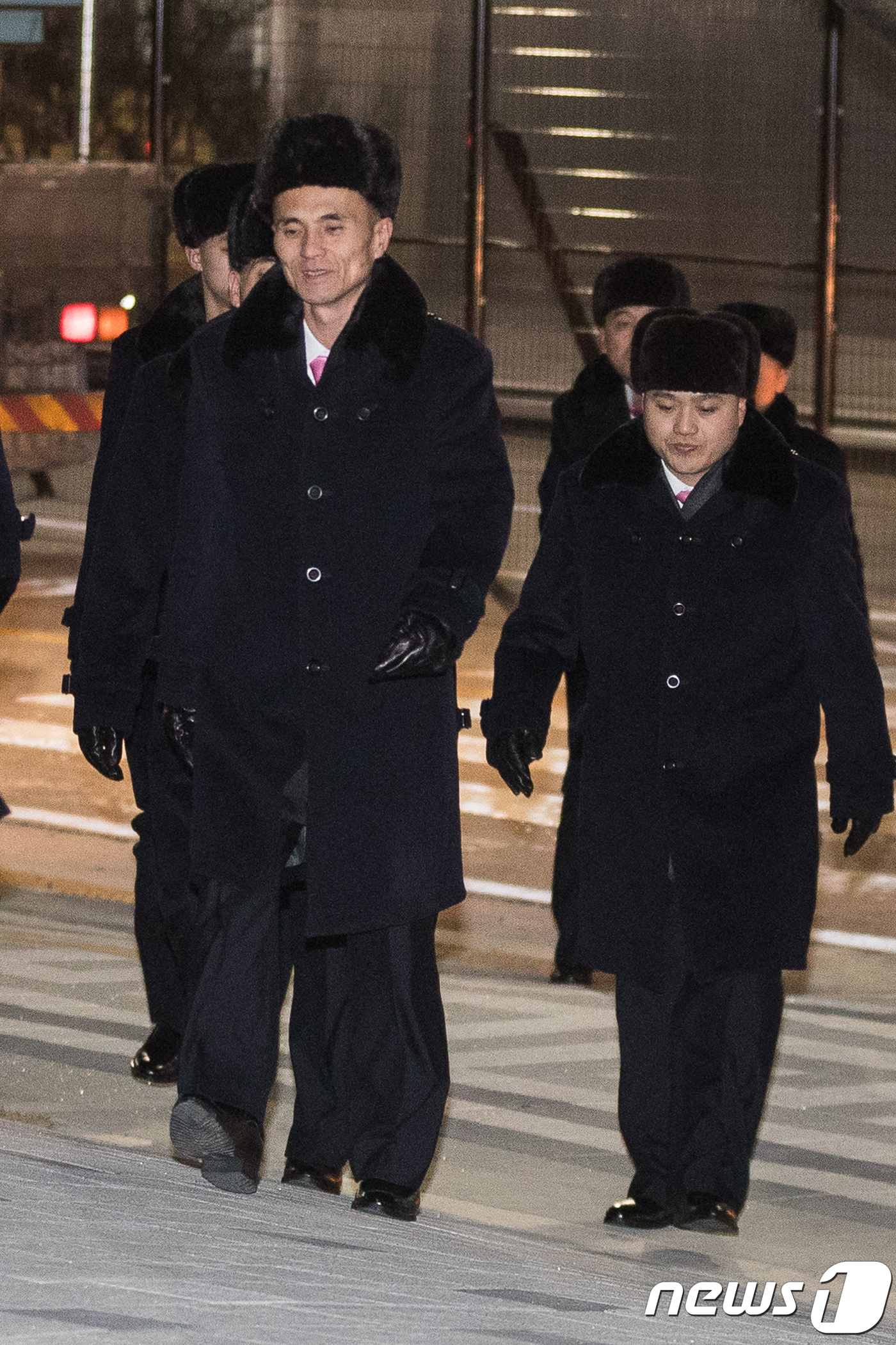 강릉아트센터 도착한 북한 예술단 선발대