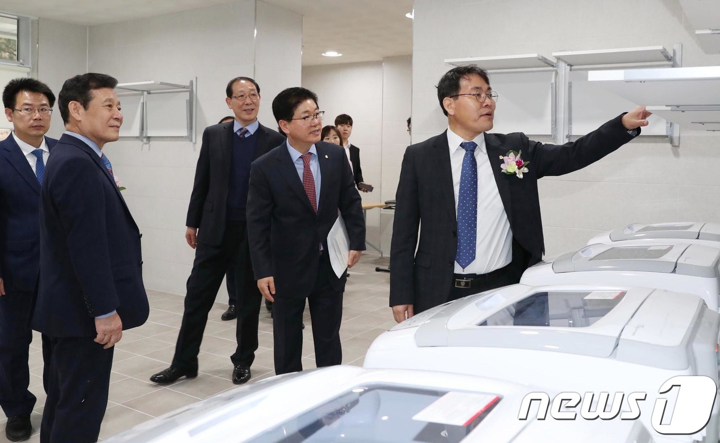 제2남도학숙 은평관 둘러보는 이재영 전남도지사 권한대행