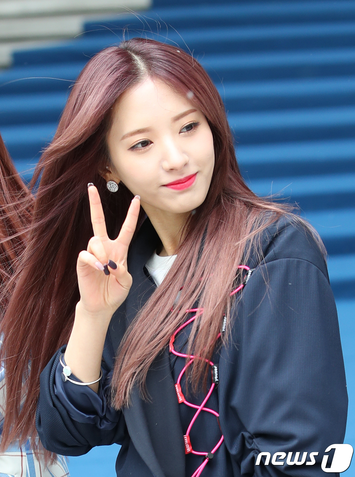 우주소녀 보나, 눈내리는 날 설레는 브이