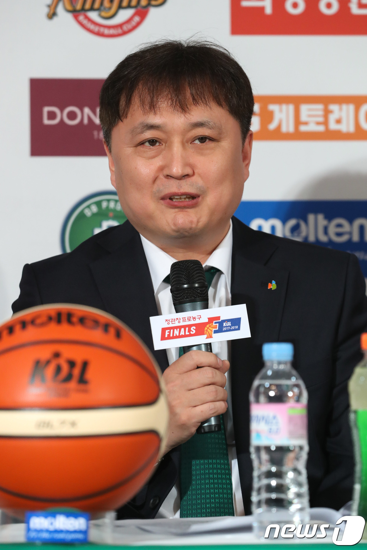 챔피언결정전 앞두고 소감 밝히는 이상범 감독