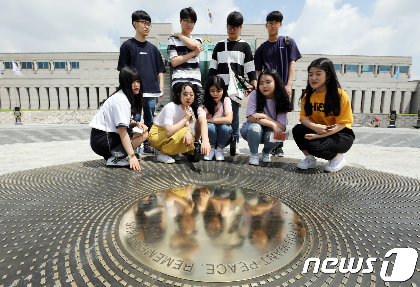 재개장한 평화광장