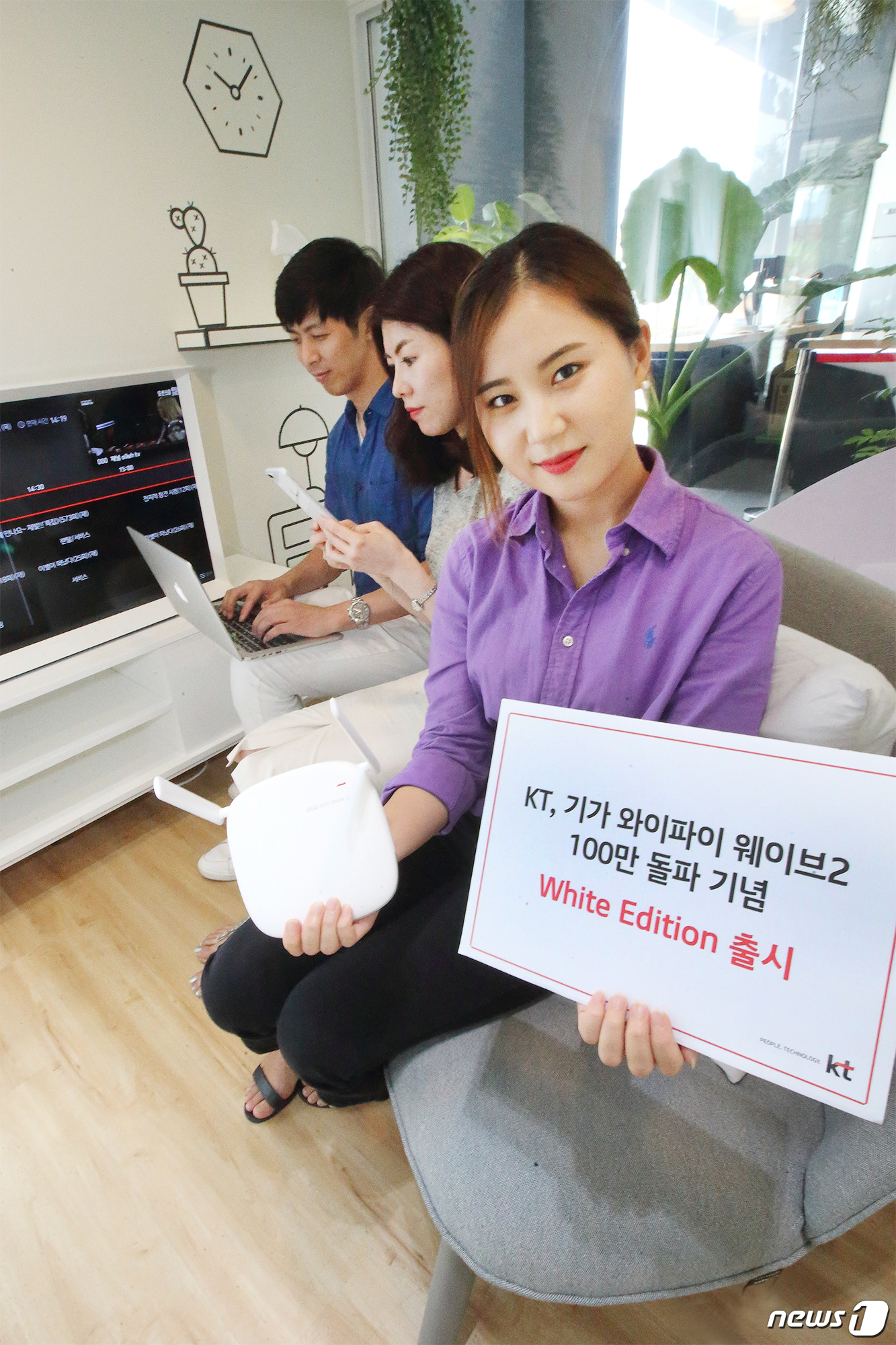 KT, 기가 와이파이 웨이브2 100만 돌파