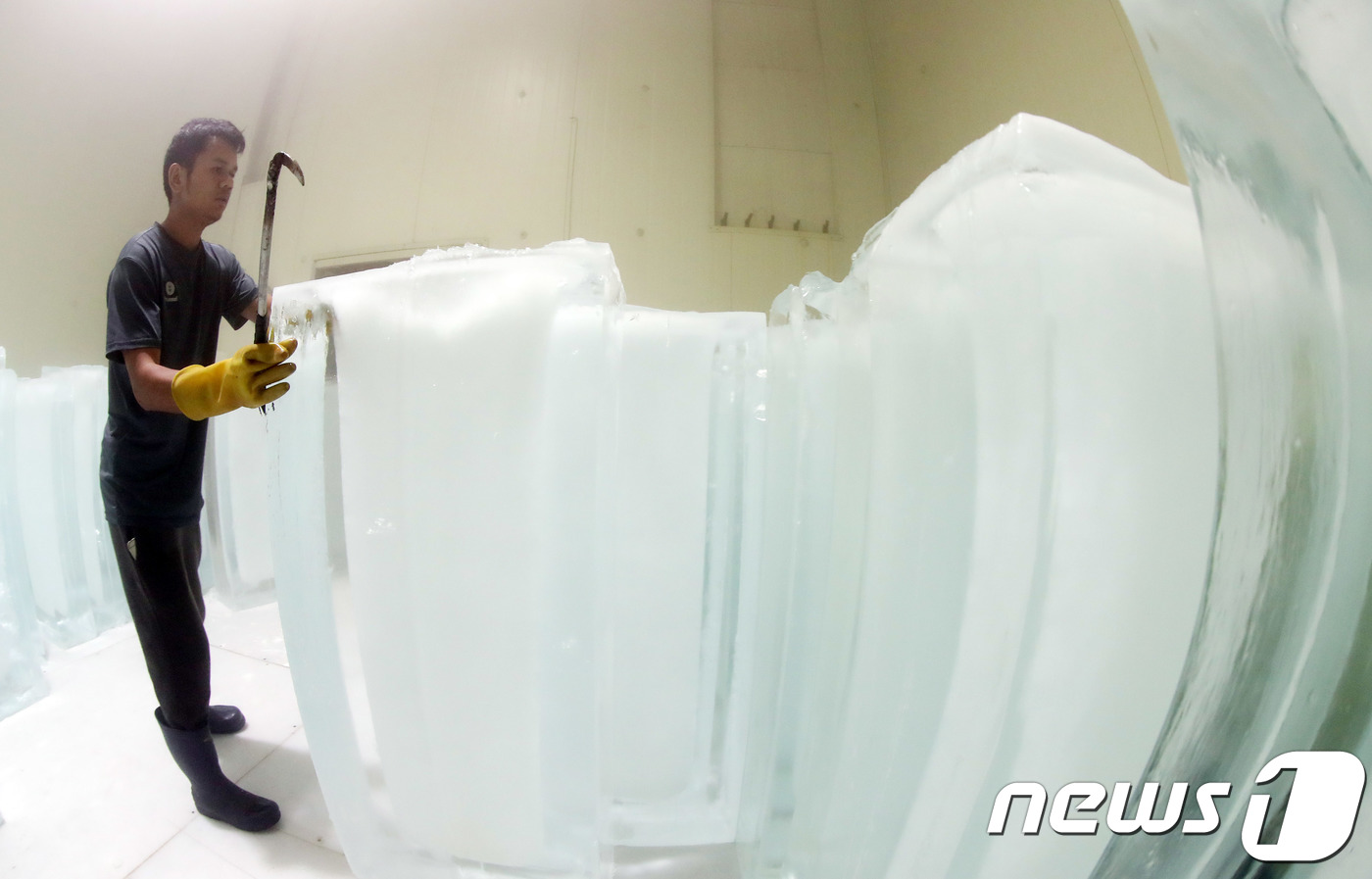 폭염 걱정없는 얼음공장