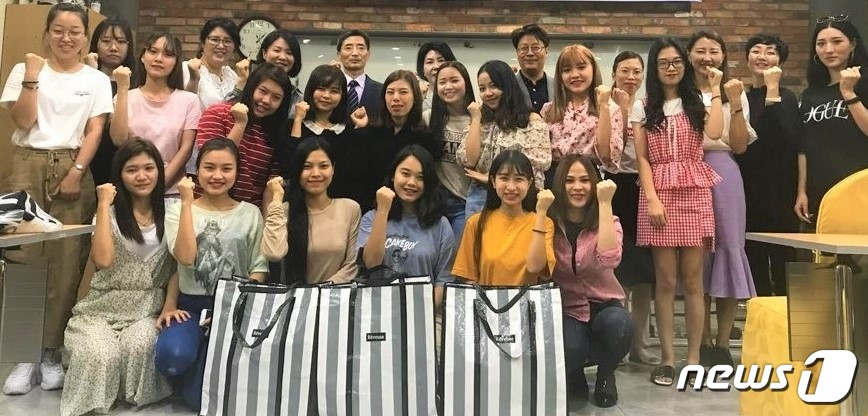 리챠드프로헤어, 전주비전대 미용건강과에 실습재료 기탁