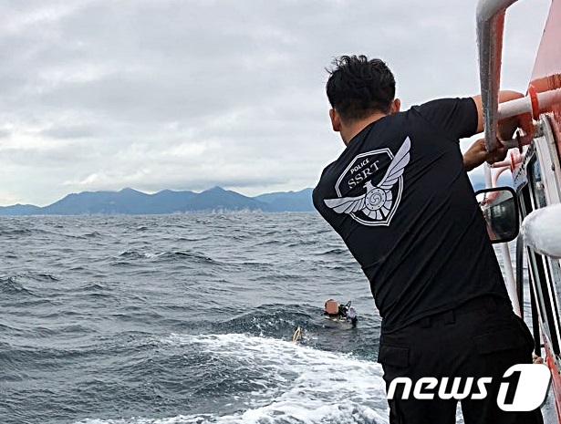 거제 해상서 실종  60대 스킨스쿠버 3시간만에 구조