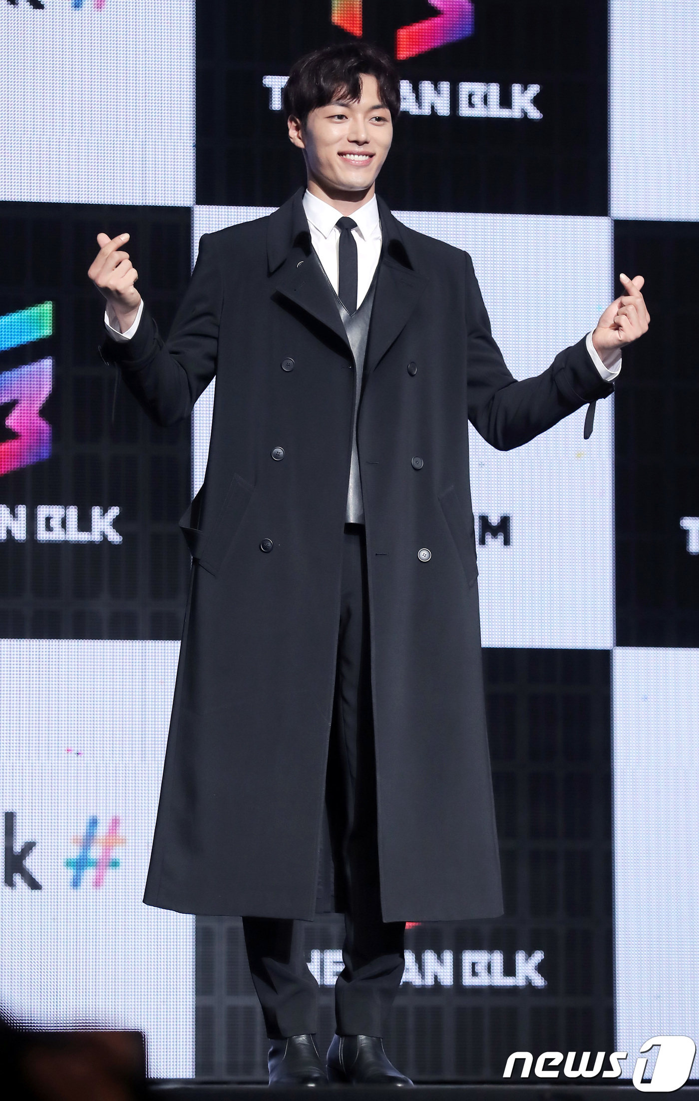 이형석, 더 맨 블랙 끼쟁이