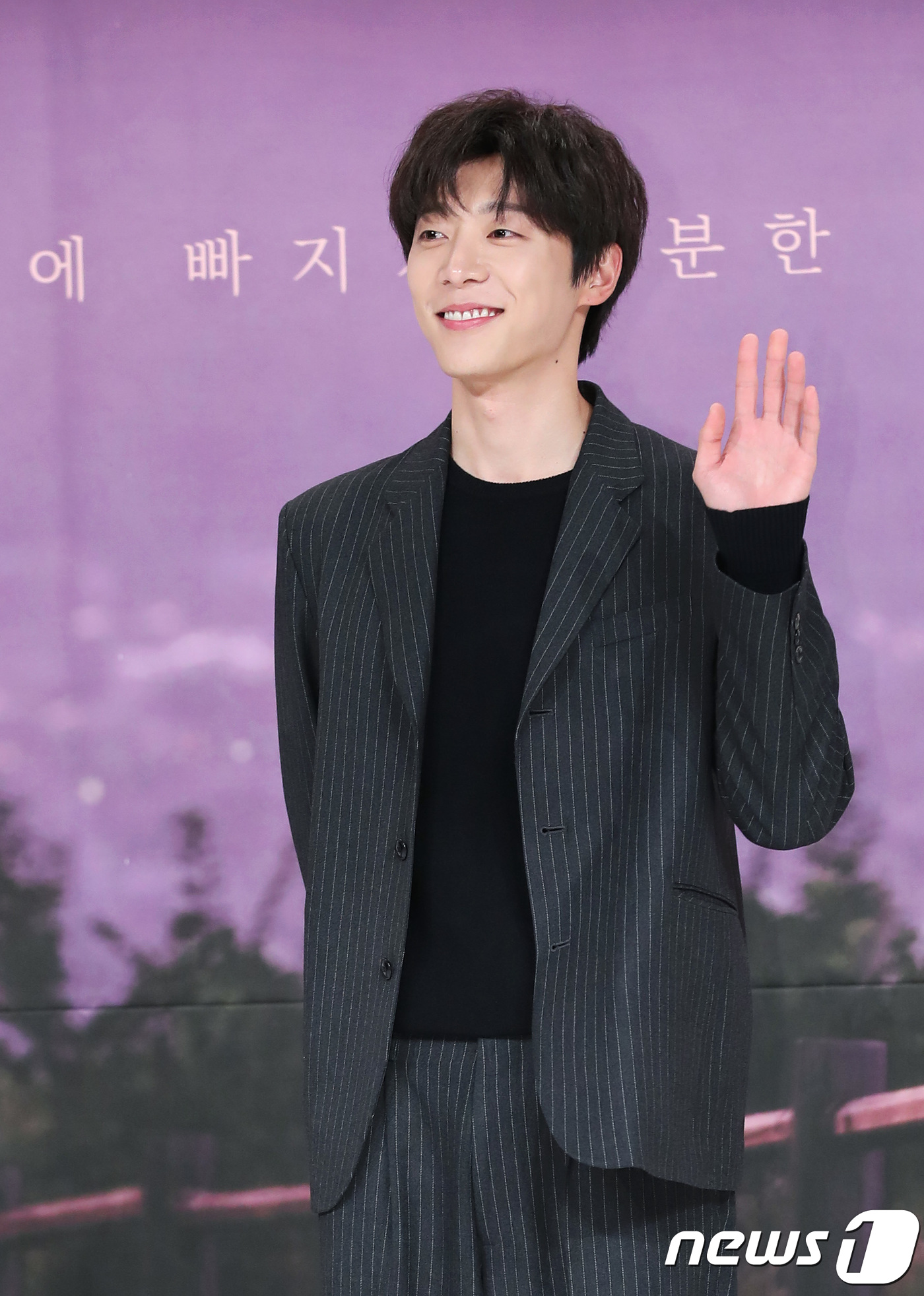 신현수, 무용수로 출연해요
