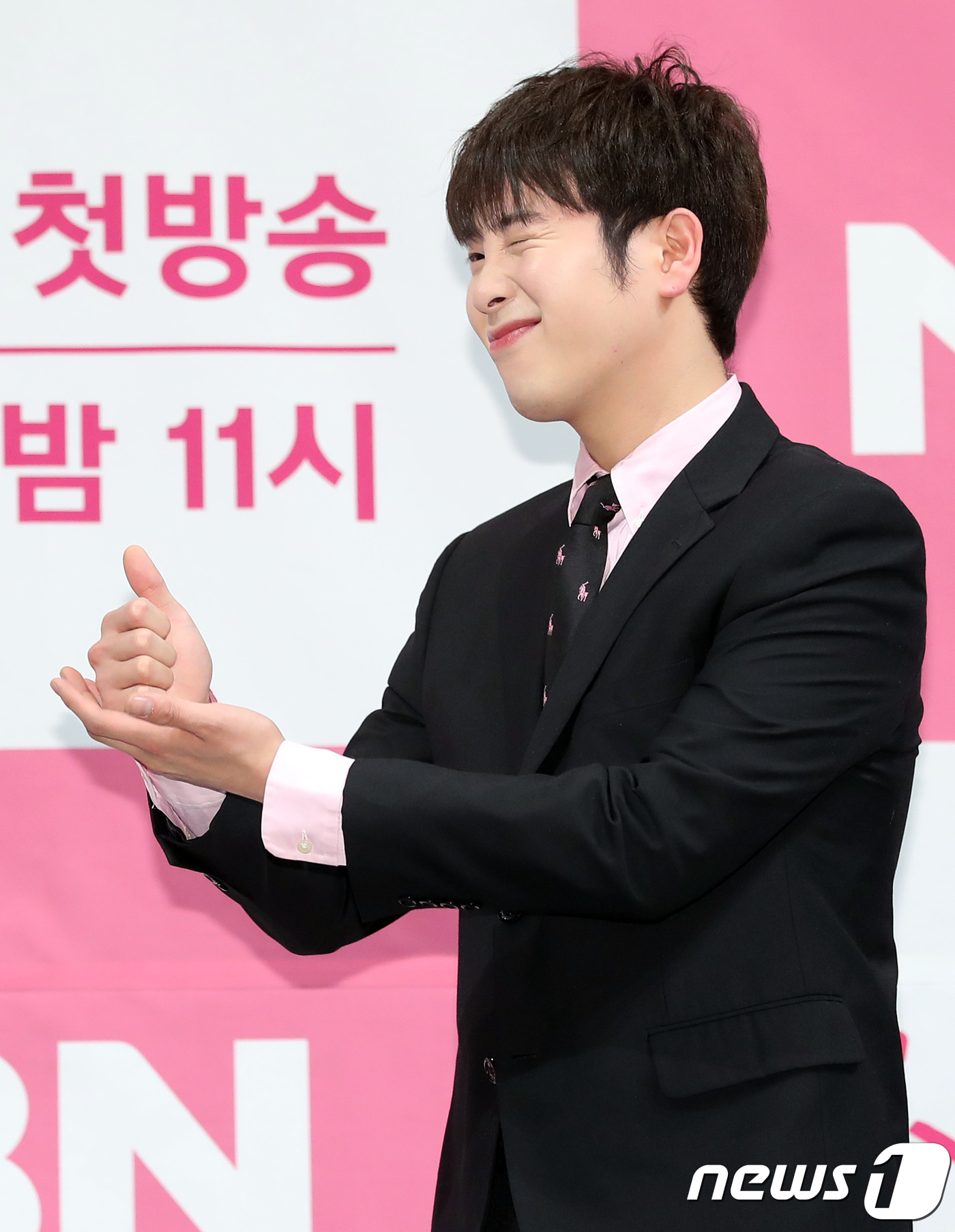표지훈, 설렘 가득한 윙크
