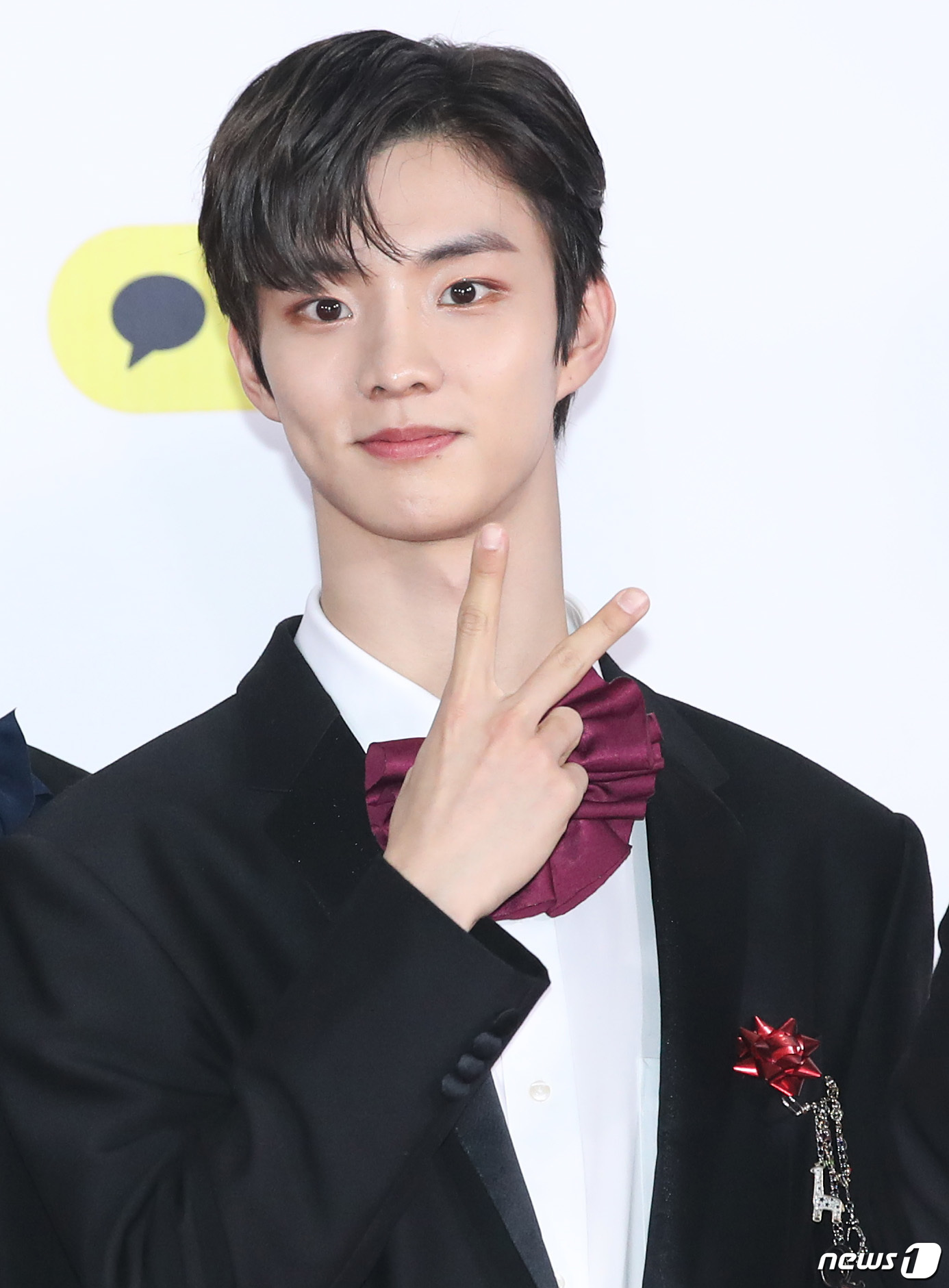 더보이즈 큐, 브이도 멋있게~