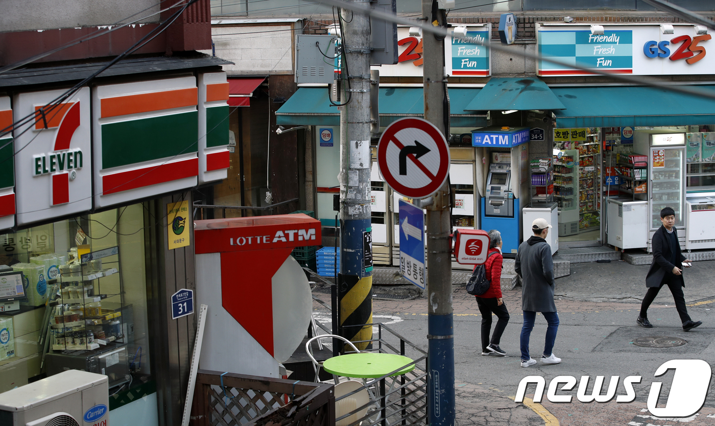 가맹점 이탈 막아라…GS25 깜짝 상생안에 CU·세븐일레븐 긴장