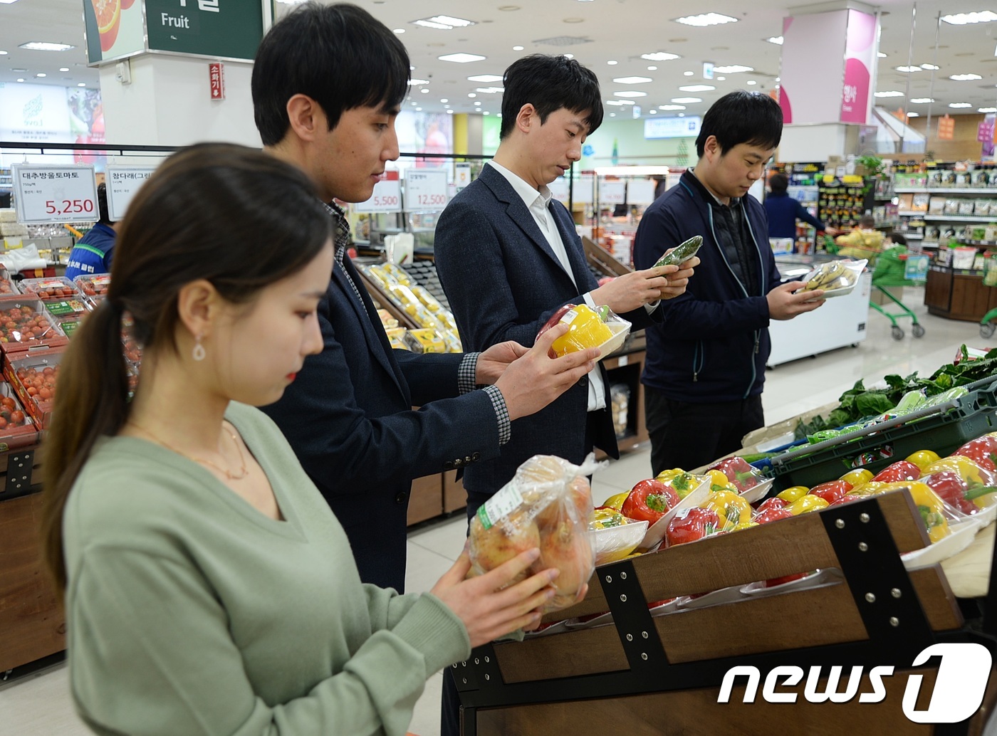 전남농협, 설 대비 하나로마트 등 식품안전 특별점검