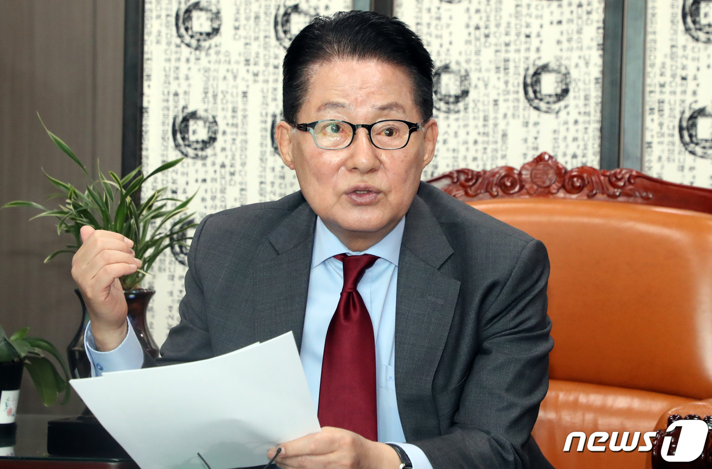 김학의 전 법무부 차관의 CD동영상 관련 기자간담회 하는 박지원 의원