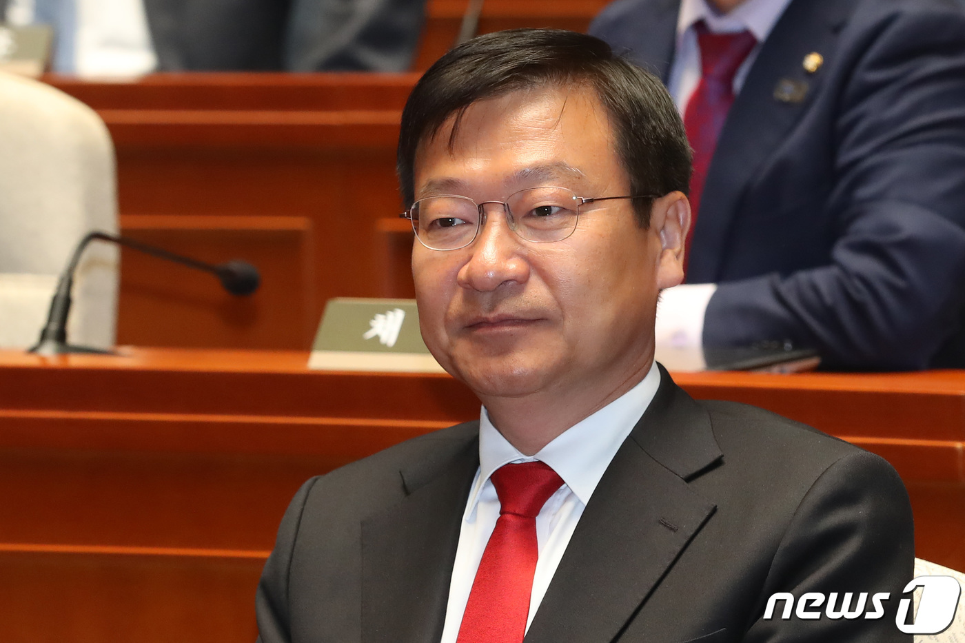 국회 찾은 정점식 의원