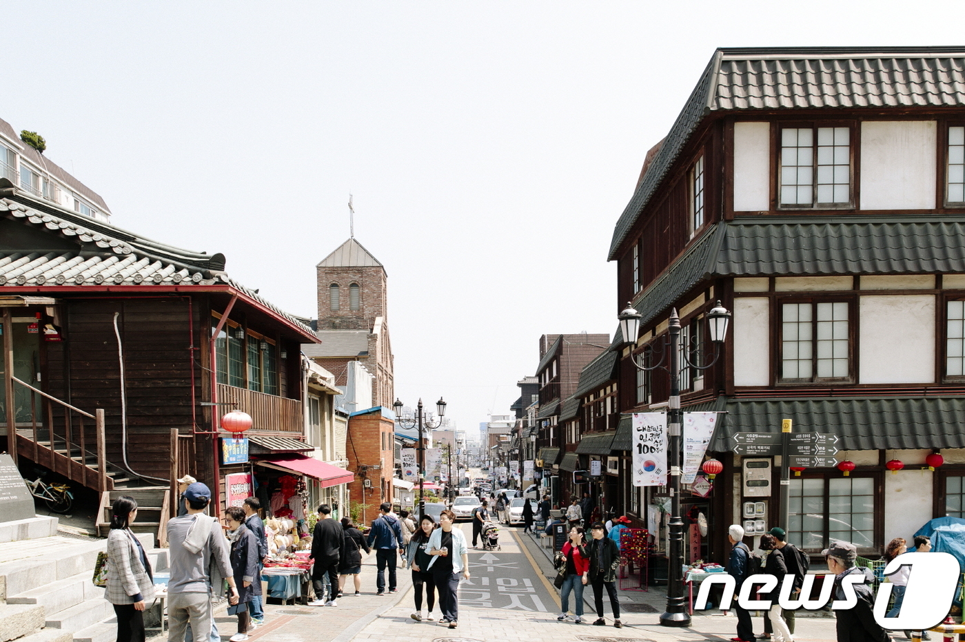 LGU+, 인천개항장에 U+로드…상점서 50% 할인받아요