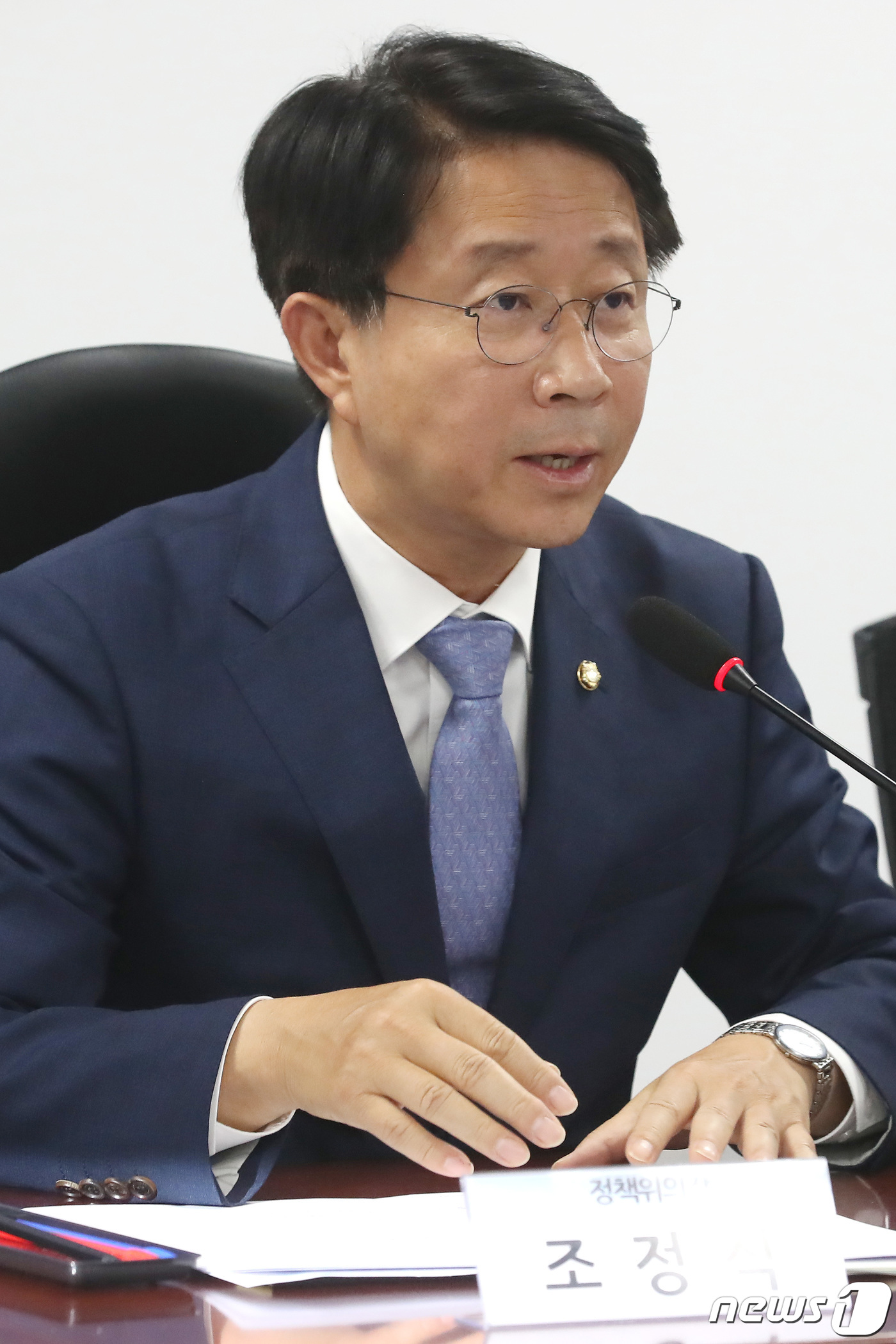 발언하는 조정식 정책위의장