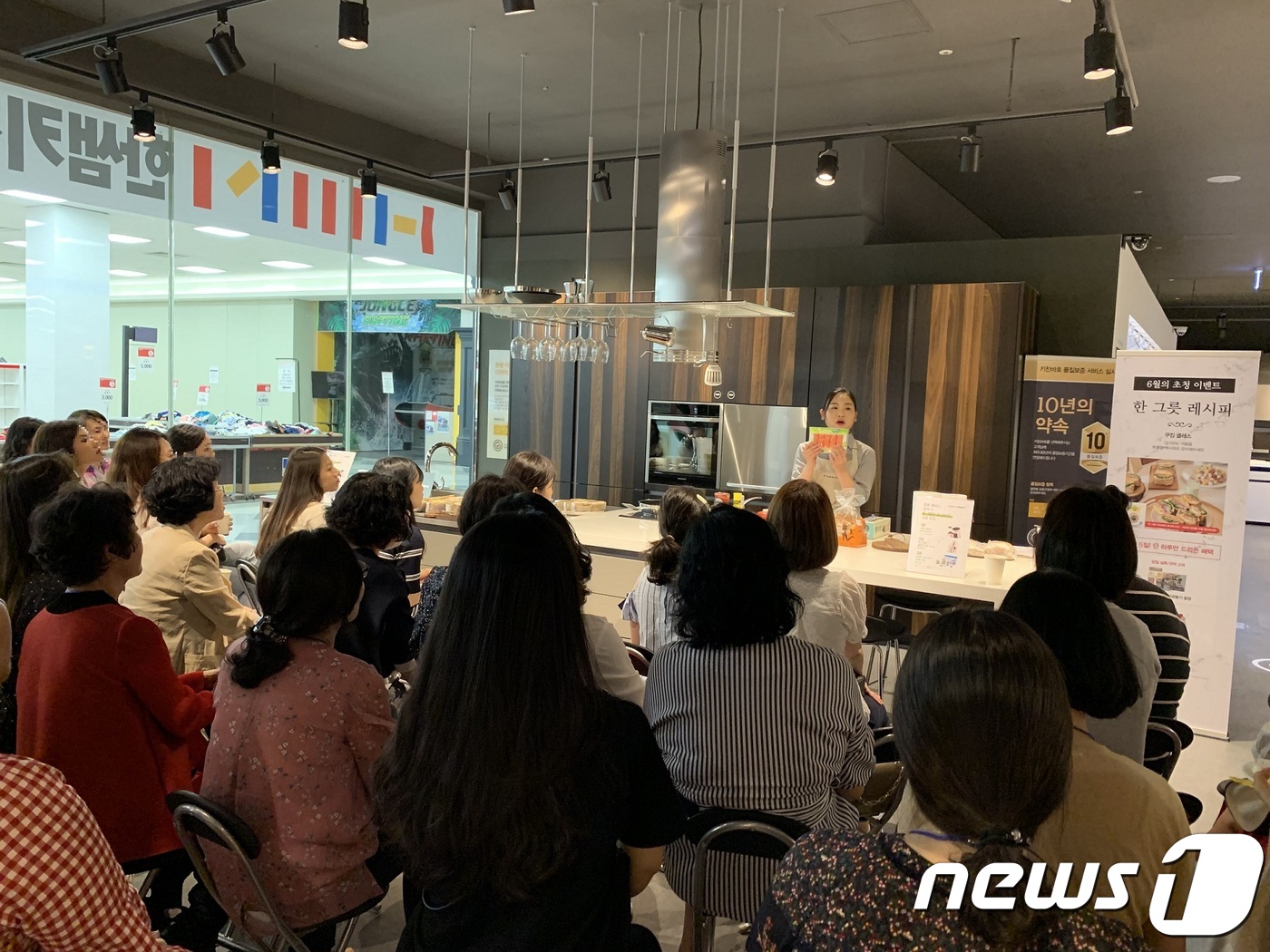 한샘, 오프라인 매장 잇따라 새단장…공간 트렌드 선도