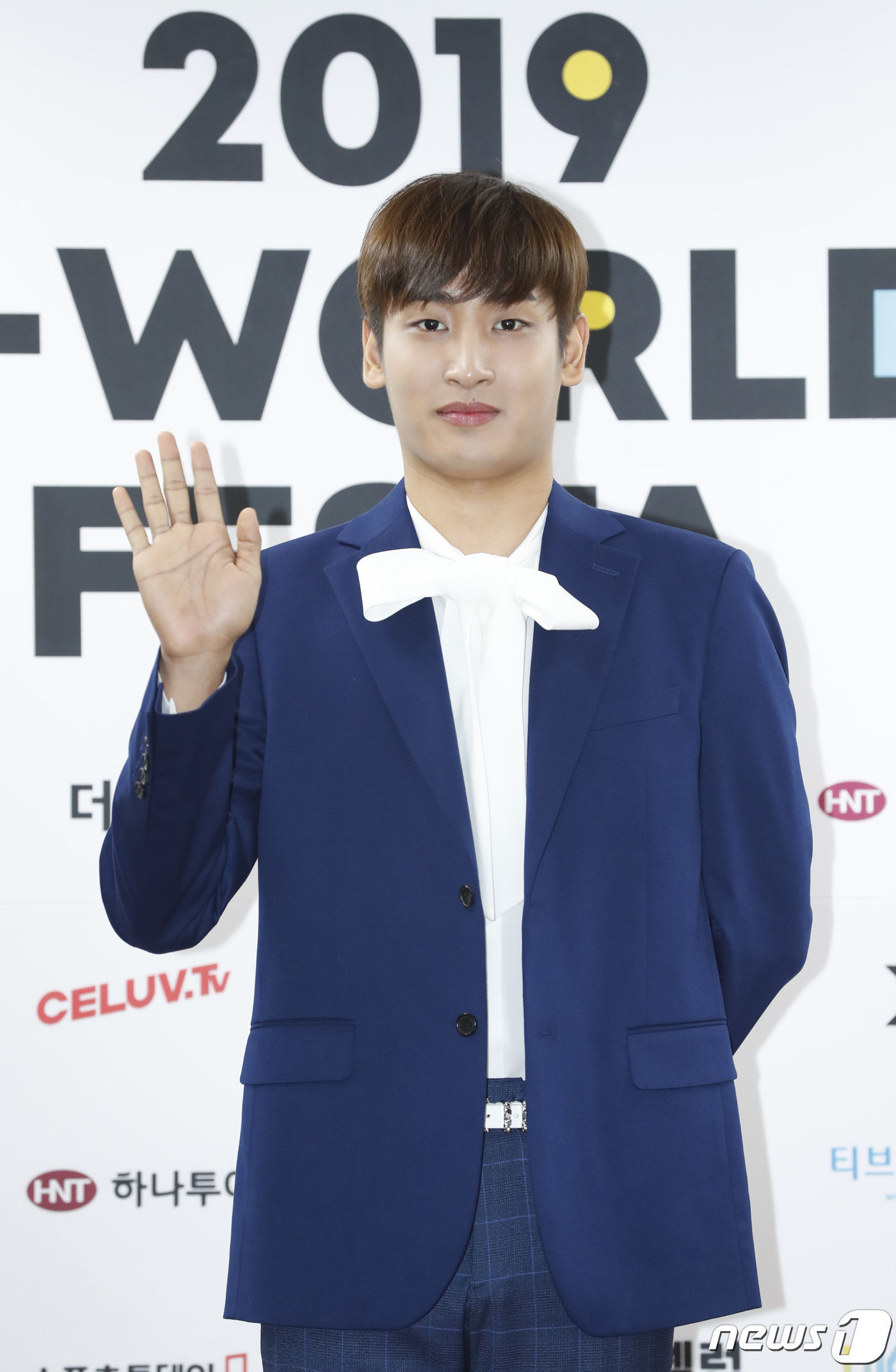 박재정, 왕자님 비주얼