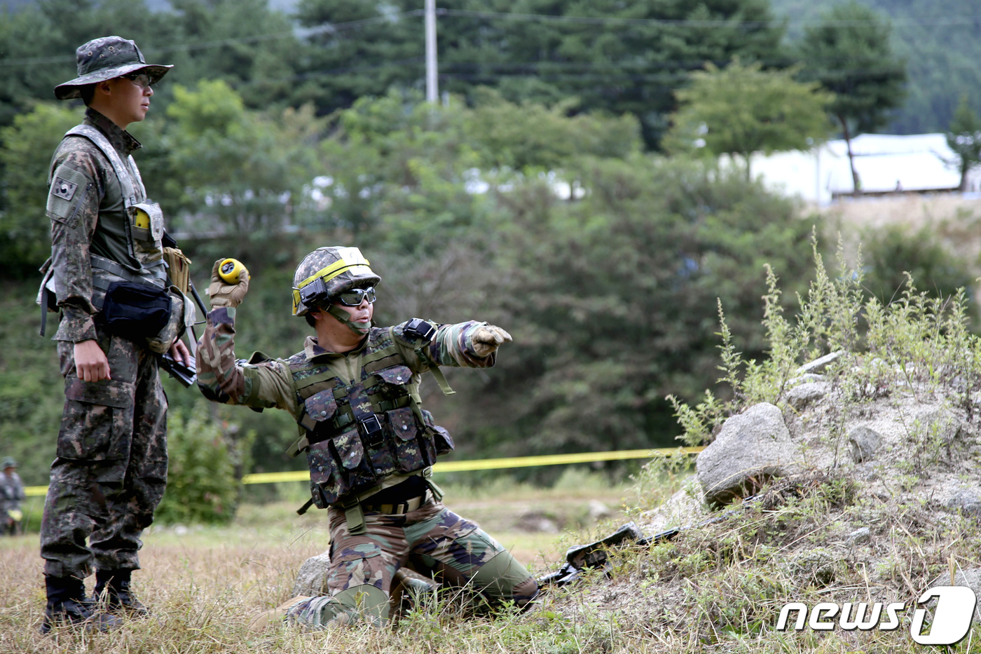 전방 수류탄!