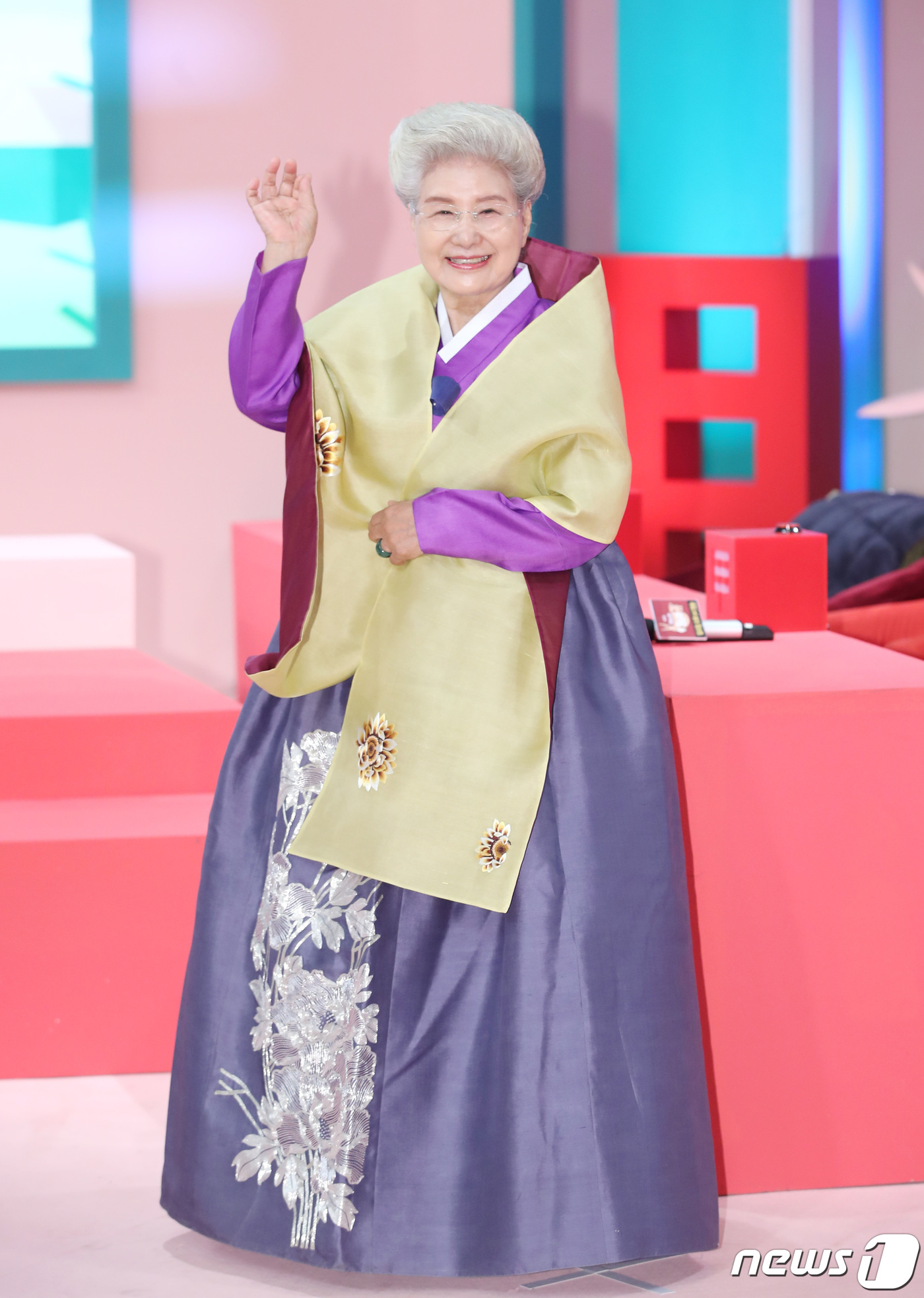 심영순 요리 연구가, 고운 한복 자태