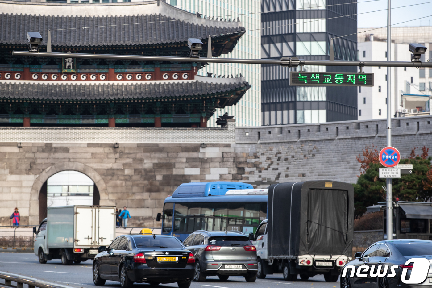 내달 1일부터 사대문 내 5등급 차량 진입 금지