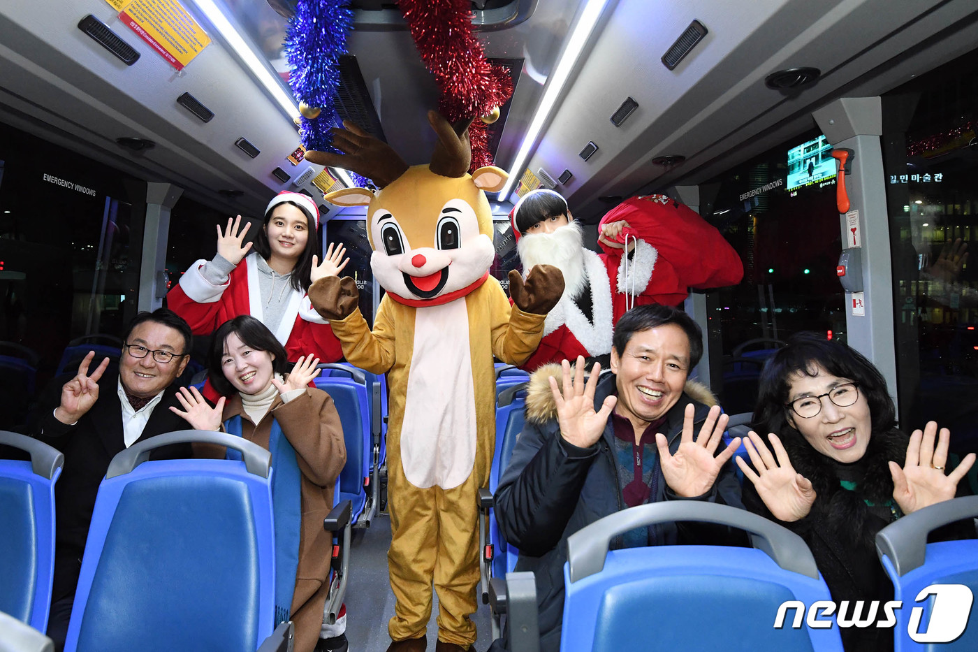 서울시티투어 타이거버스 타고 즐거운 크리스마스 보내세요!