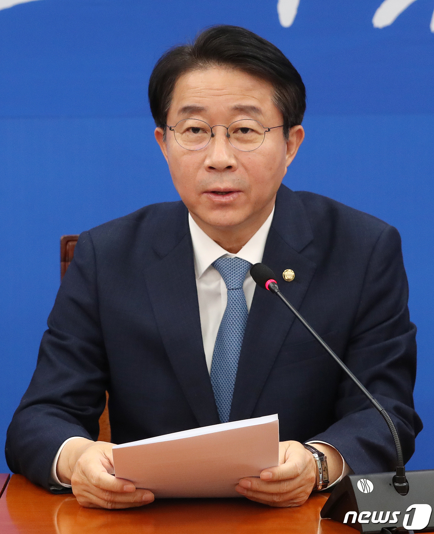 조정식 정책위의장, 원내대책회의 모두발언