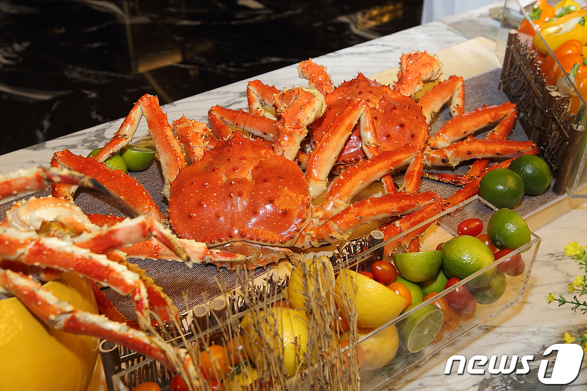 킹크랩 20% 급락, 대게도 값 내려…신종 코로나 영향?