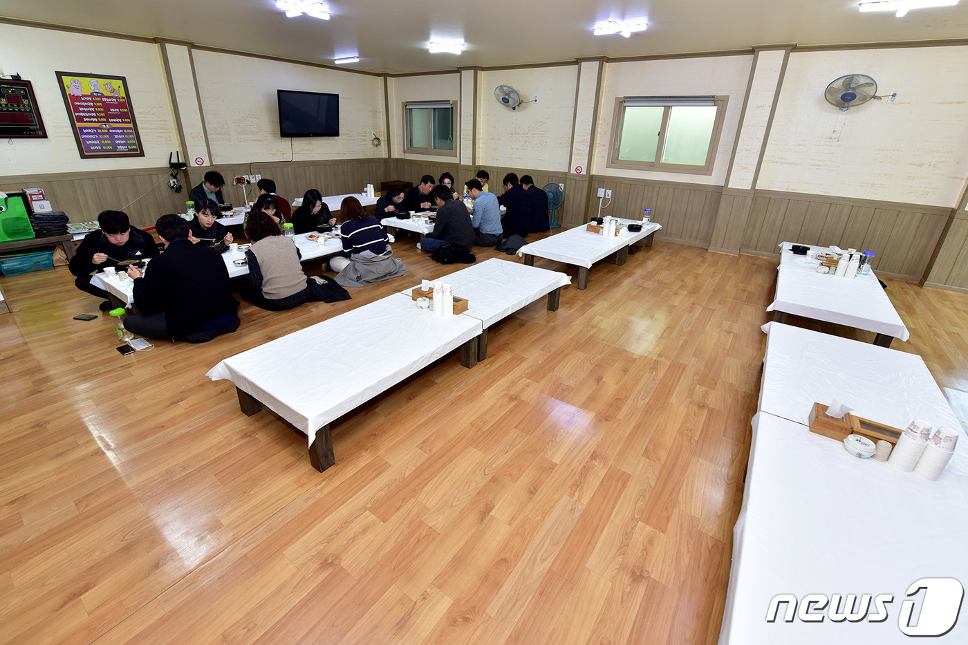 상권 이용하는 속초시의회