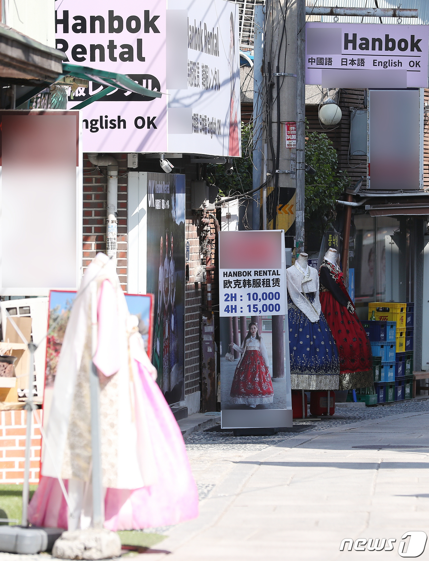 한산한 한복 대여점