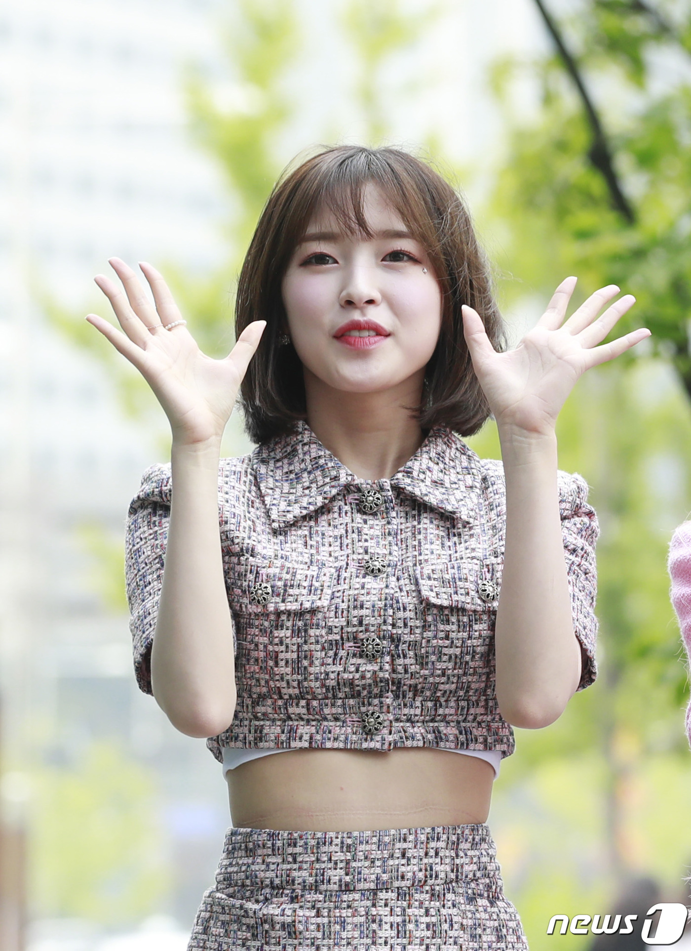 [뉴스1 PICK]오마이걸 아린, 출근길 ‘살짝 설렜어’
