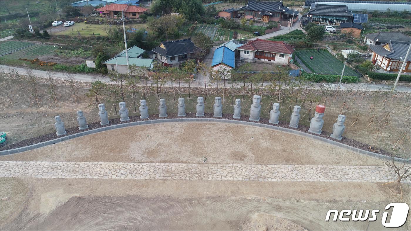 모아이석상 등 재현 화순 세계거석테마파크 개장