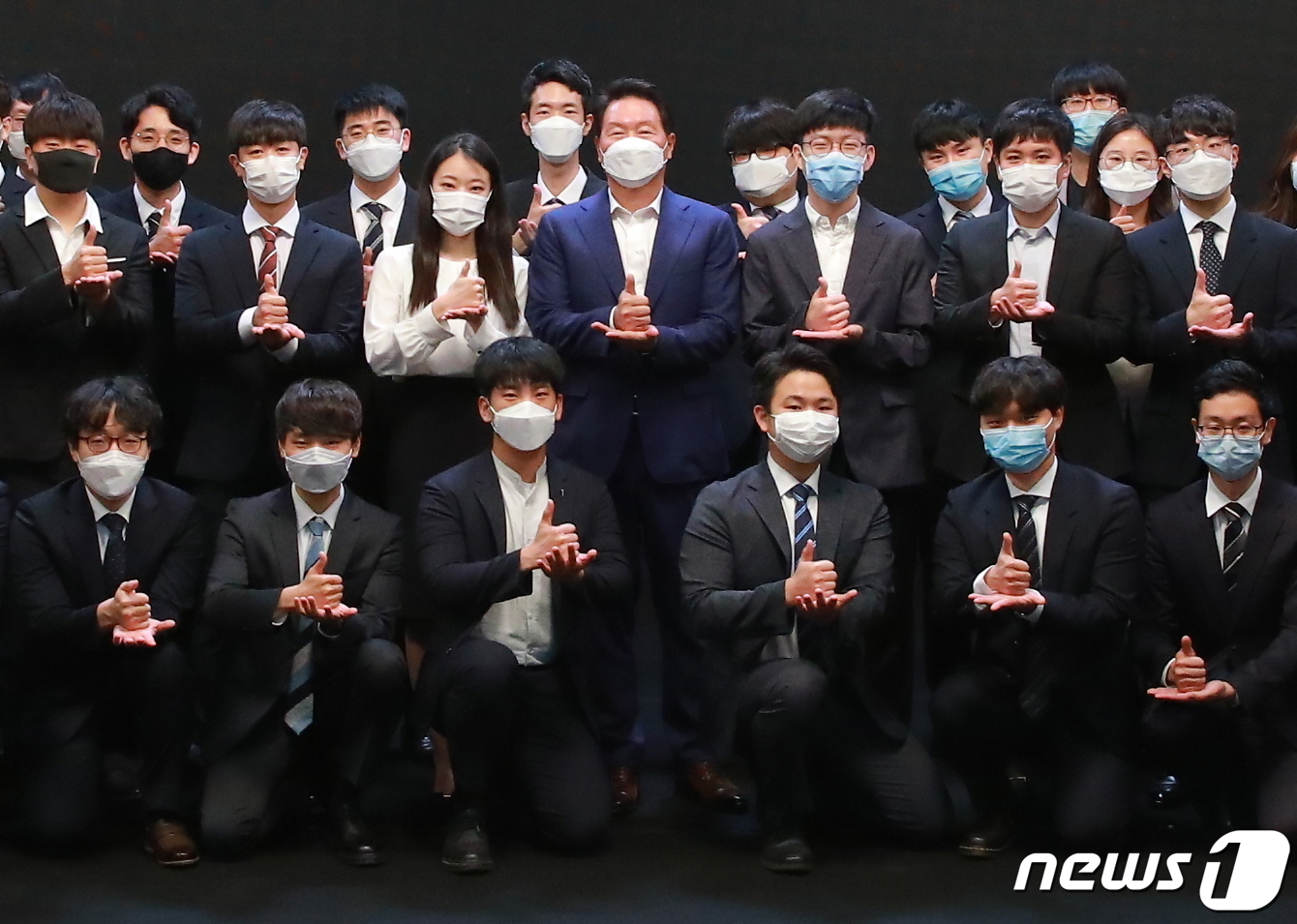 최태원 SK 회장, 한국고등교육재단 유학장학생 격려