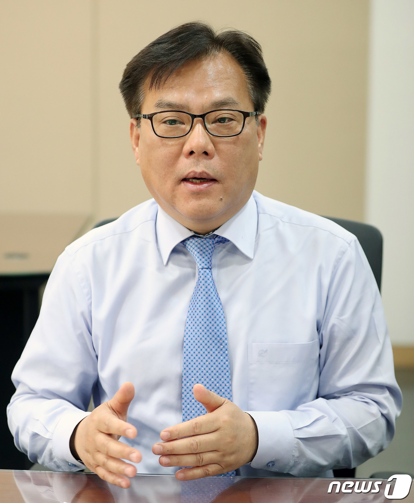 기정원, 독거노인 가정에 냉방용품 전달…지역 에너지 취약계층 지원