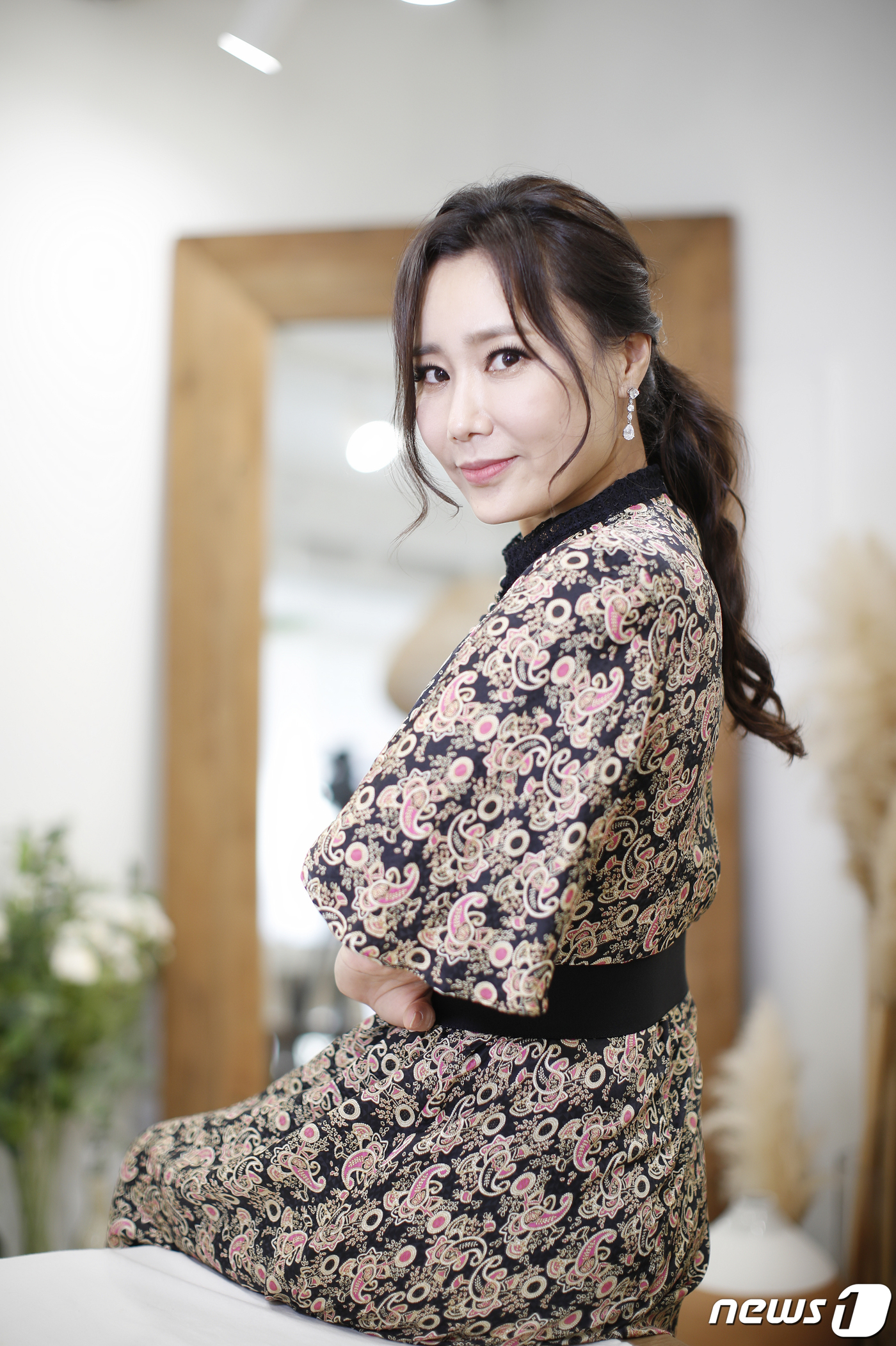 신영숙 매혹적인 황금별 여사