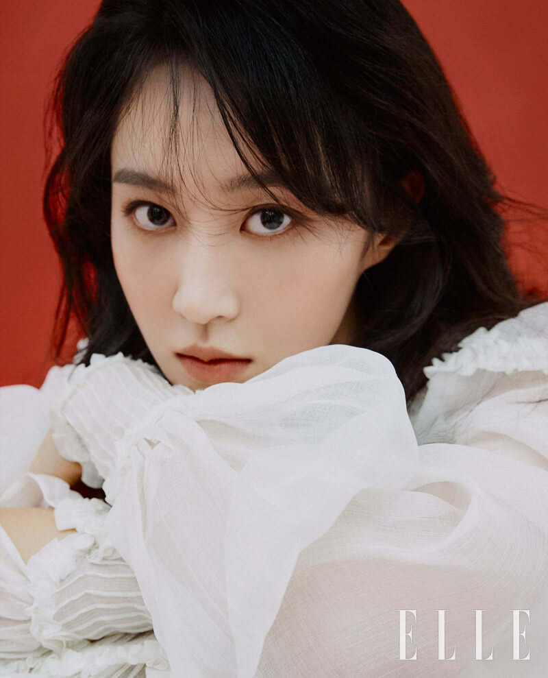 [N화보] 권유리, 청순·고혹 넘나든 매력…연기하며 캐릭터 몰입할때 행복