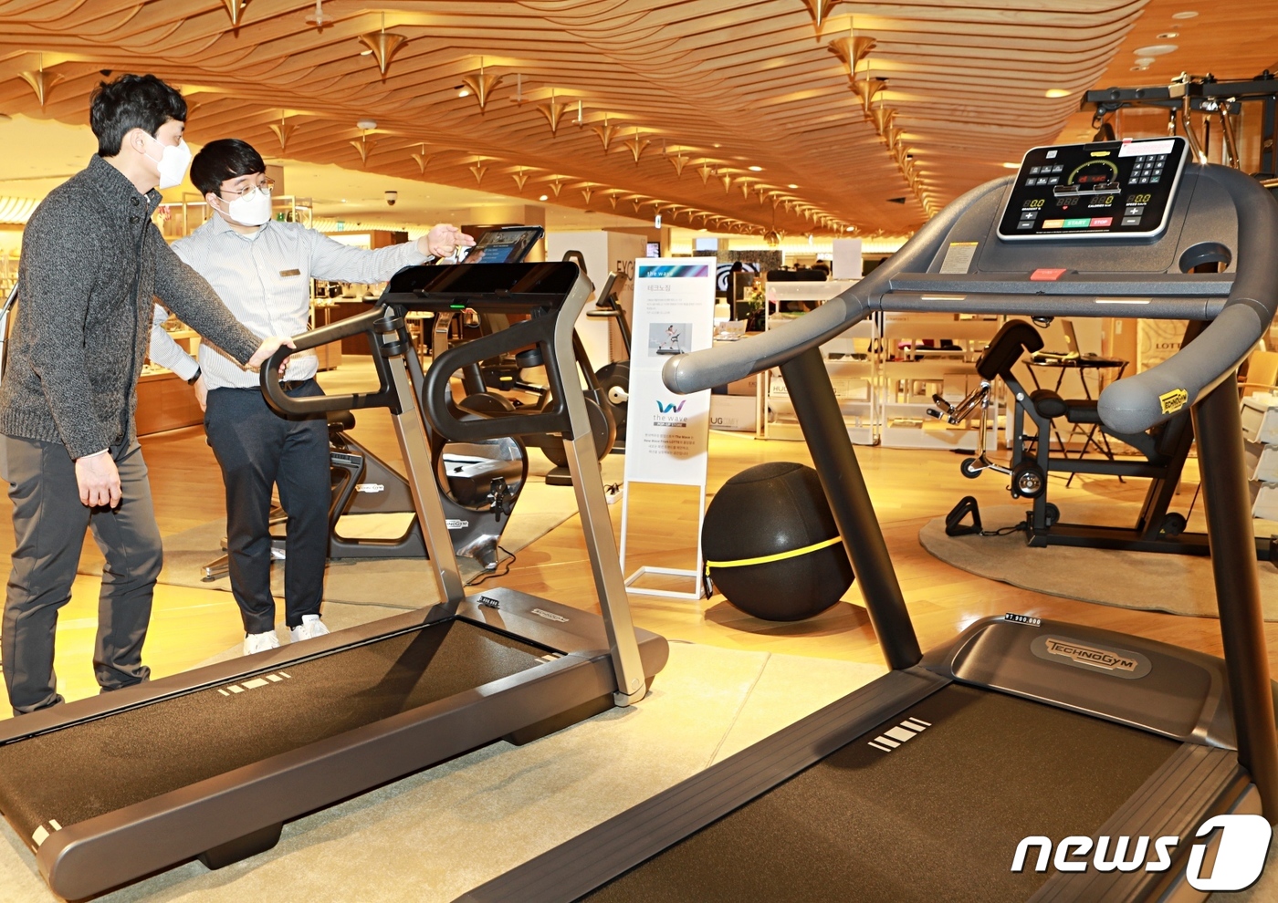 롯데백화점 본점, 피트니스 기구 브랜드 테크노짐 팝업스토어 오픈
