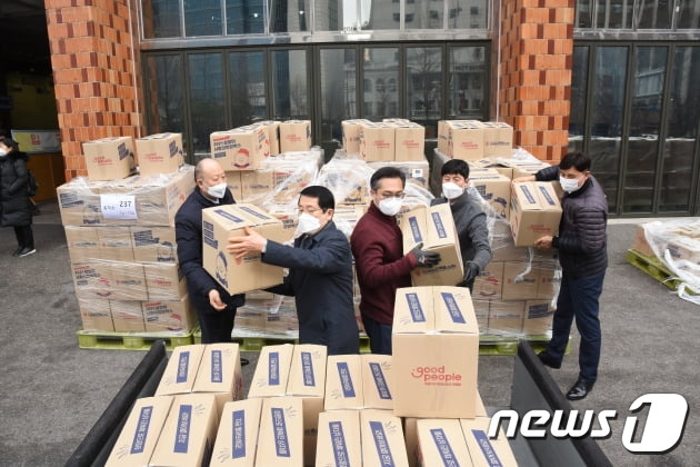 설맞아 취약계층에 온정 나누다…굿피플 사랑의희망박스 전달