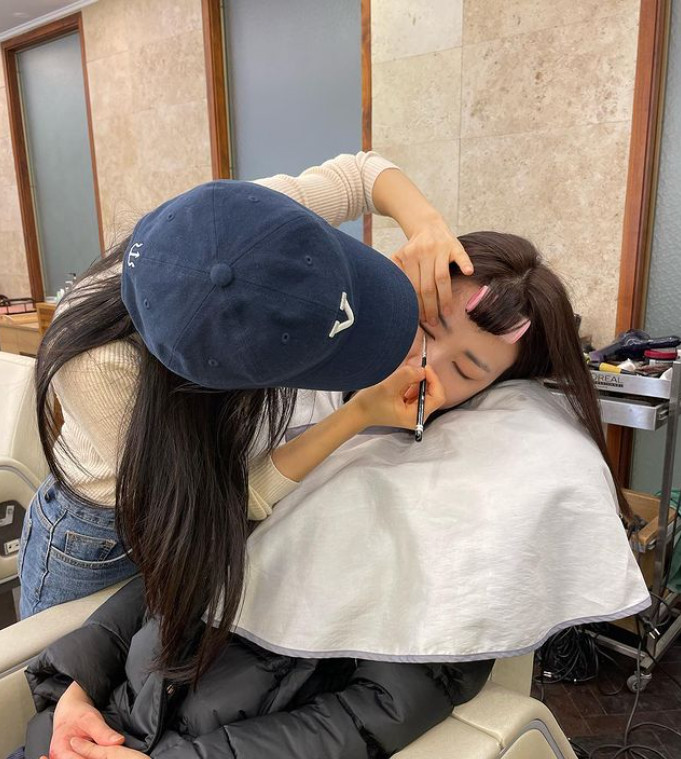 [N샷] 박하선, 잠 든 채 예뻐지는 중 기절했다 일어나도 완벽 메이크업