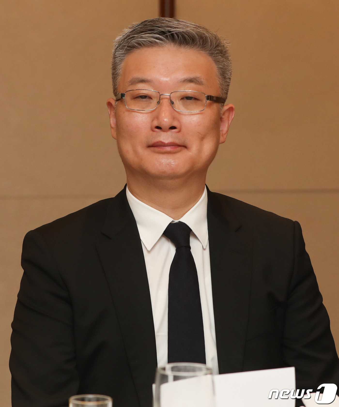 김종민 변호사 신현수 패싱 해괴한 靑해명…어떻게 믿나