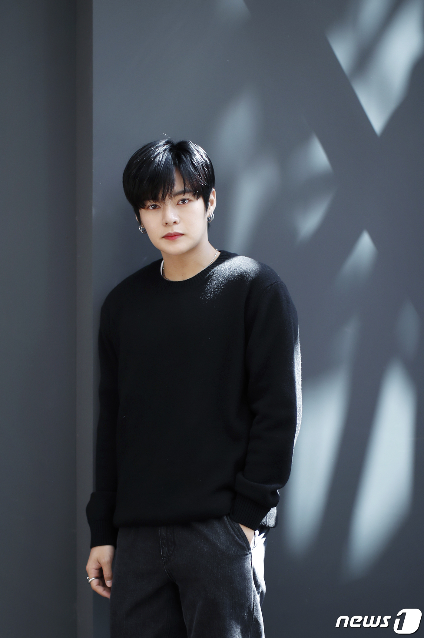 싸이퍼 휘, 짙은 잘생김