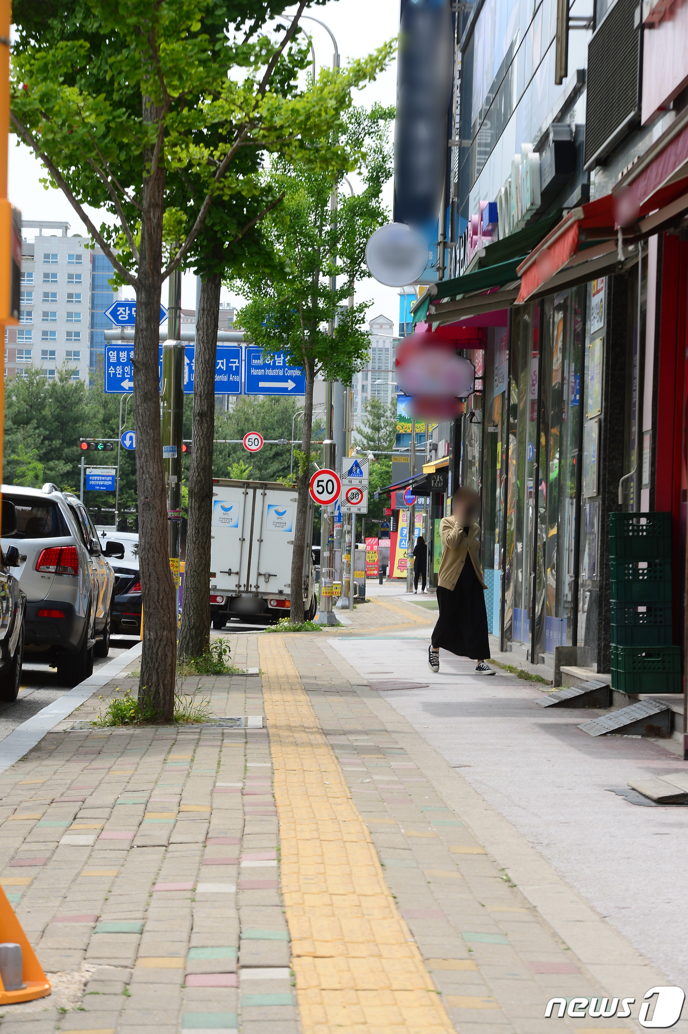 발길 끊긴 광주 광산구 성덕고등학교 인근 상권