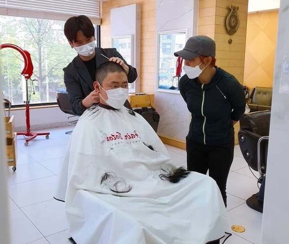 아들 우주 입대전 삭발 지켜본 조혜련…잘 커줘서 장하고 고맙다
