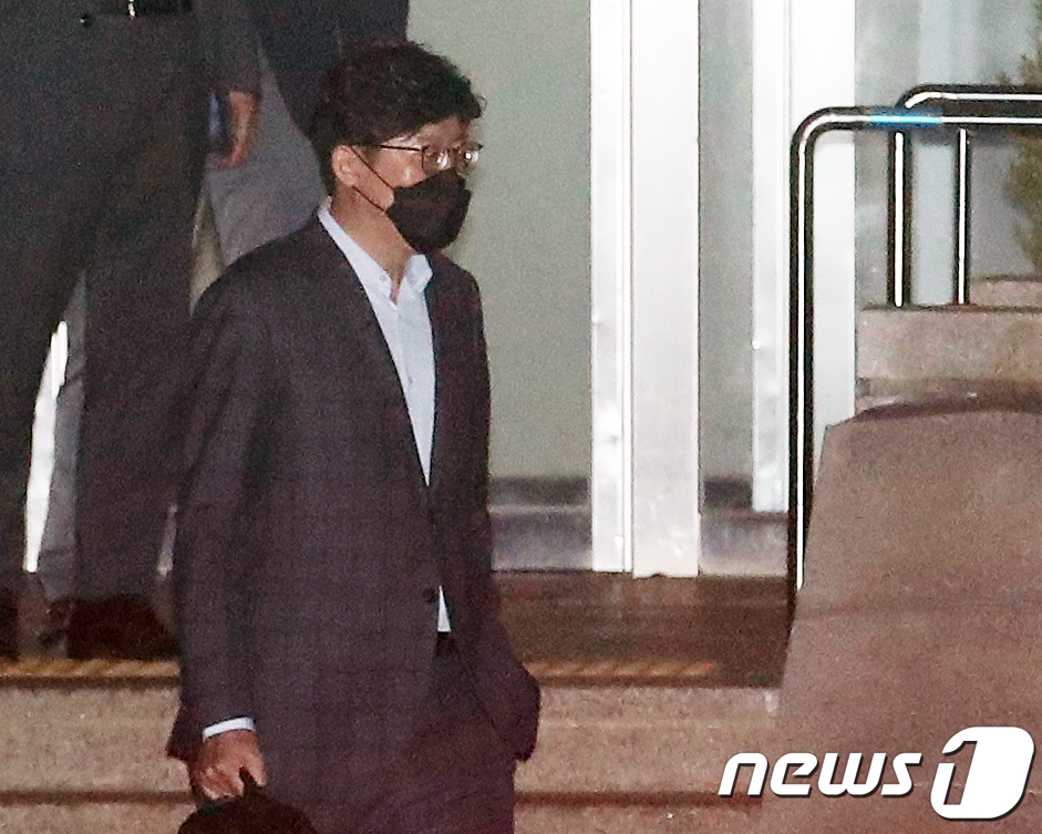 '면담보고서 허위 작성 혐의' 이규원 검사